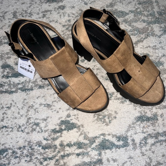 Bershka Suede Platform Wedges - Picture 2 of 6